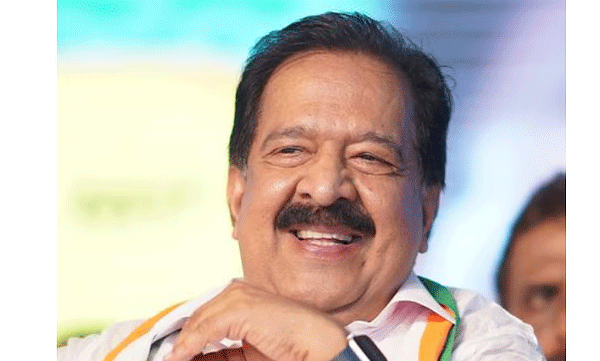 gold-theft-should-have-been-in-the-report-ramesh-chennithala-mocks-the-progress-report