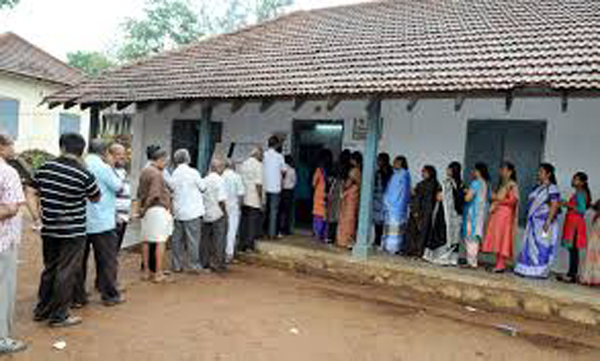 Kerala goes to the booth today; Over 2.71 crore voters, 883 candidates