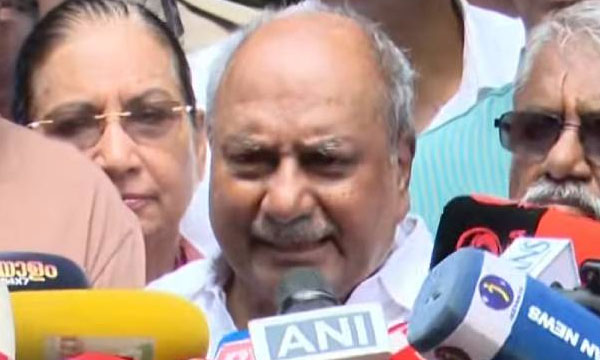 End of Pinarayi government; AK Antony predicts historic victory for UDF