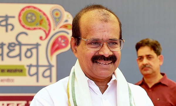 A reshuffle in the Union Cabinet is inevitable; Rumor has it that George Kurien may lose the Union Cabinet.