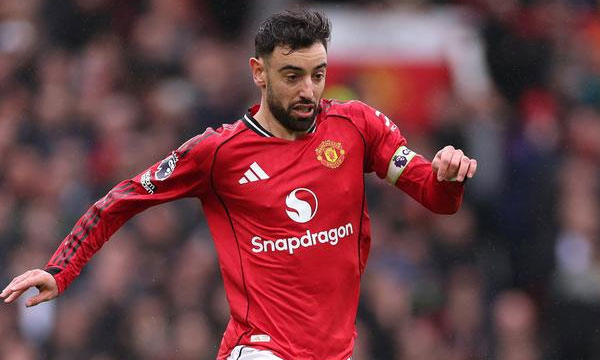 Noah Okafor scores twice as Leeds dominate first half