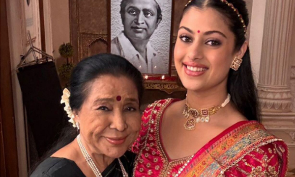 zanai-bhosle-pens-emotional-note-after-grandma-asha-bhosles-funeral-