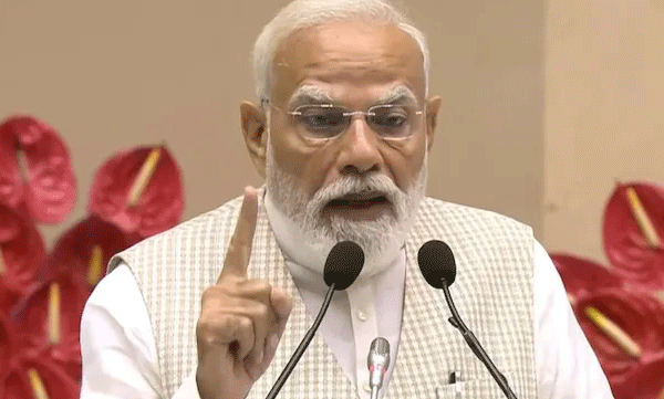 Pm-modi-crucial-move-urges-women-to-write-to-mps-for-reservation-bill-opposition-alleges-misleading-tactics