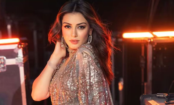hansika-motwani-first-periods-film-set-revelation