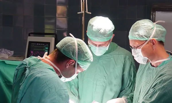 In Bihar hospital security guard stitches patient 