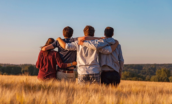 between-work-stress-and-distance-why-adult-friendships-don-t-feel-as-easy-anymore