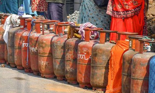 Gas Available, But at Double the Price: Black Marketing Rampant