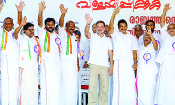 Chief Minister dispute; KPCC to rein in senior leaders