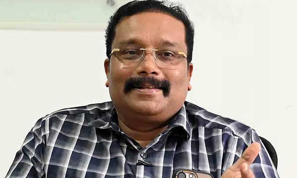 ബി.അശോക് ഐ.എ.എസിന് സസ്പെന്ഷന് ; സര്ക്കാരിനെ വിമര്ശിച്ചതിന്റെ പേരില് നടപടി