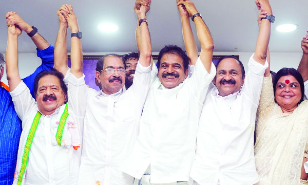 Who will be the next CM of Kerala? High Command intervenes to find a leader