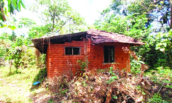 Idadu, Elappally, Kannikkal, Pottan Padimala, and Muthiyamala are haunted lands