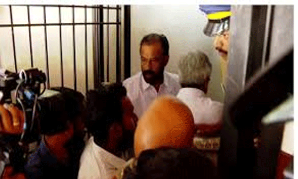 allegations-in-kannur-district-police-cooperative-society-recruitment-exam-ksu-protests