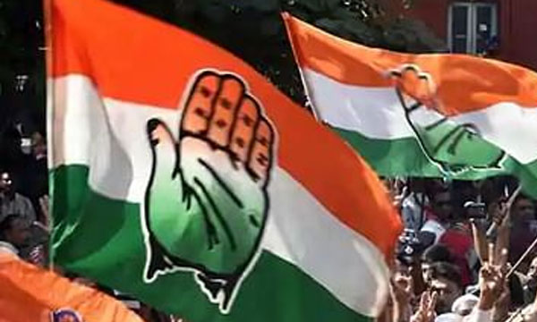 V.D. Satheesan did not like the positive performance; Attempts to remove leaders from office; Explosion in Idukki Congress