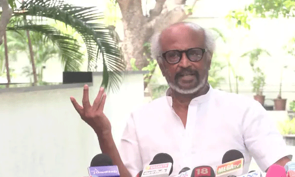 rajinikanth-praises-vijay-bigger-success-than-ntr-and-mgr