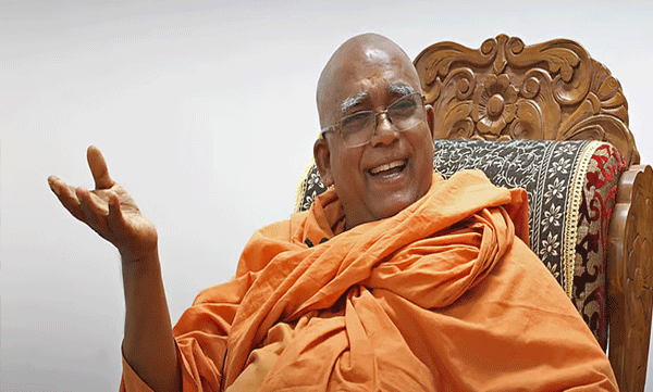 at-least-six-people-related-to-sivagiri-madam-should-be-made-ministers-said-swami-sachidananda