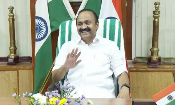 Free travel for women in KSRTC from June 15