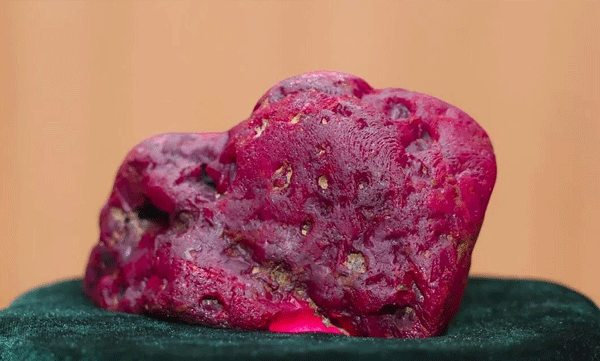 giant-ruby-myanmar-discovery