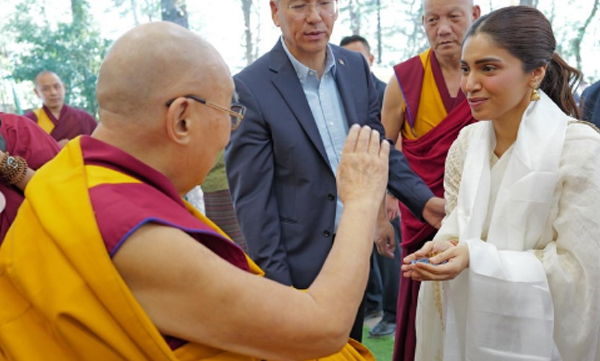 bhumi-pednekar-gets-emotional-after-meeting-the-dalai-lama/