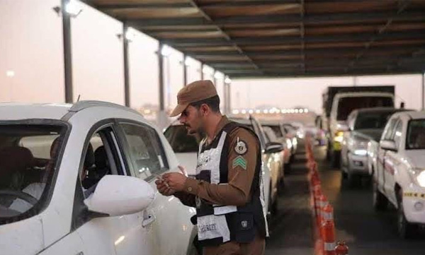 Hajj season: More than 70,000 vehicles pass through main routes to Mecca