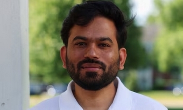 കോക്രോച്ച് ജനതാ പാർട്ടിക്ക് പ്രതിഷേധത്തിന് അനുമതി; അനുയായികൾ നേരിട്ട് ജന്തർ മന്തറിലേക്ക്