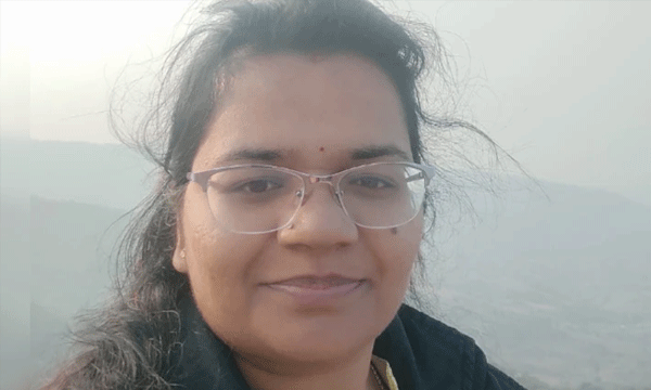 ഐടി ജീവനക്കാരി പിഞ്ചുകുഞ്ഞിനെ കയ്യിലെടുത്ത് ആറാം നിലയില് നിന്നും താഴേയ്ക്ക് ചാടി ; ആറുമാസം പ്രായമുള്ള കുഞ്ഞ് അത്ഭുതകരമായി രക്ഷപ്പെട്ടു, മാതാവ് മരിച്ചു