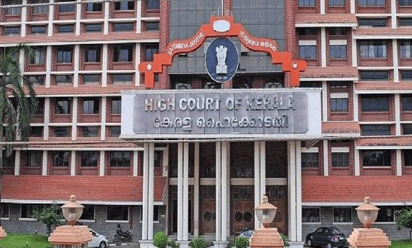 'പ്രിയദർശിനി' സൗജന്യ യാത്രാ പദ്ധതി തെരഞ്ഞെടുപ്പ് വാഗ്ദാനത്തിന്റെ പൂർത്തീകരണമെന്ന് ഹൈക്കോടതി