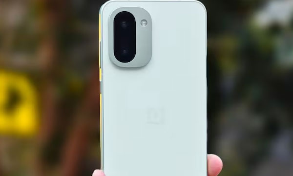 വണ്പ്ലസ് 15R പുതിയ 16GB റാം വേരിയന്റില് ; വിലയും സവിശേഷതകളും അറിയാം