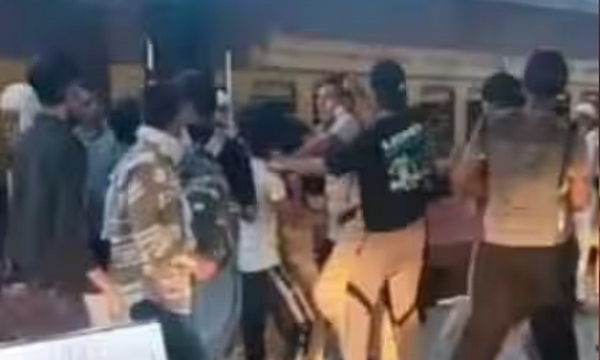 ട്രെയിനിൽ സീറ്റ് തർക്കം; യുപി സ്വദേശിയെ യാത്രക്കാർ തല്ലിക്കൊന്നു!