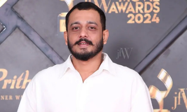 എല്ലാം നിര്ത്തി ഹിമാലയത്തില് പോയാലോ എന്ന് ചിന്തിച്ചിട്ടുണ്ട്, ഒരു വര്ഷം കൊടൈക്കനാലില് ഒറ്റയ്ക്ക് കറങ്ങി; ചിദംബരം പറയുന്നു