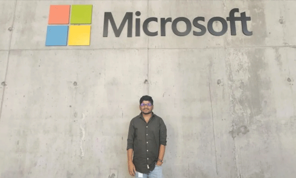 അമ്മയുടെ ആഭരണം വിറ്റ് അച്ഛന്‍ എന്നെ പഠിപ്പിച്ചു; മൈക്രോസോഫ്റ്റ് എൻജിനീയറുടെ ഹൃദയസ്പർശിയായ കുറിപ്പ് സമൂഹമാധ്യമങ്ങളിൽ വൈറൽ
