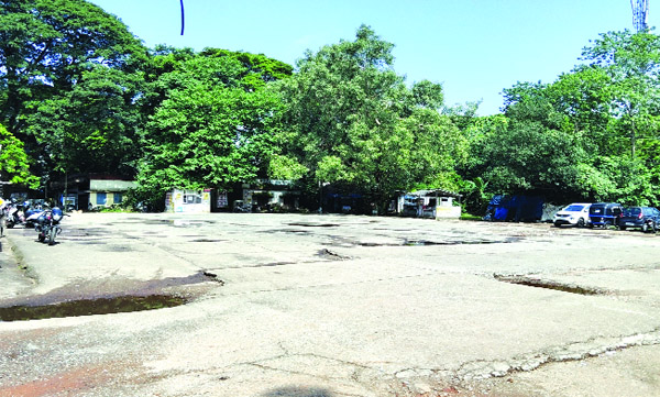 സ്വകാര്യ ബസ്‌ സമരം; യാത്രക്കാര്‍ വലഞ്ഞു