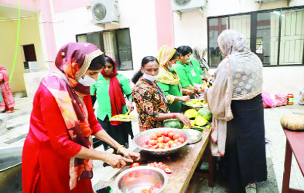 കള്ളാടി മണ്ണിടിച്ചില്‍: ദുരിതാശ്വാസ ക്യാമ്പില്‍ സഹായവുമായി കുടുംബശ്രീയും ഹരിതകര്‍മ സേനയും