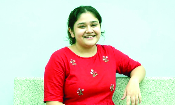 'പിതാവിന്റെ മരണത്തിലും ആയുഷിക്ക് പങ്കുണ്ടാകാം'! ,അമ്മയെ കൊന്ന നിയമവിദ്യാര്ഥിനിക്കെതിരേ അമ്മാവന്