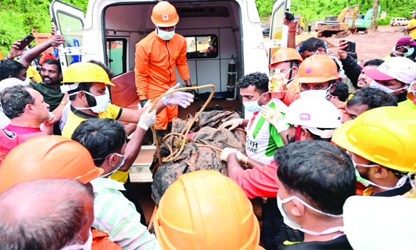 കള്ളാടി മണ്ണിടിച്ചില്‍: ഒരു മൃതദേഹം കൂടി കണ്ടെത്തി, മരണം 8